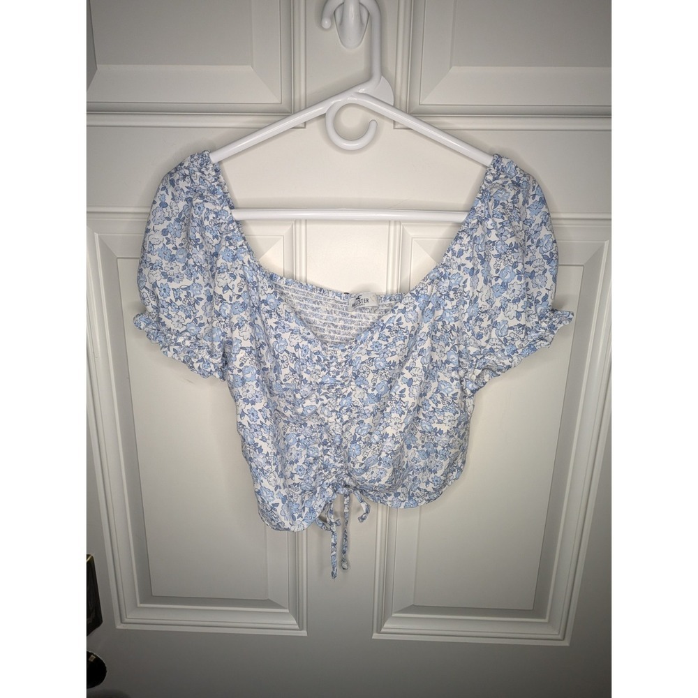 Hollister Blue White Floral Crop Top Shirred Tie Center Women's Size Large - Picture 2 of 6